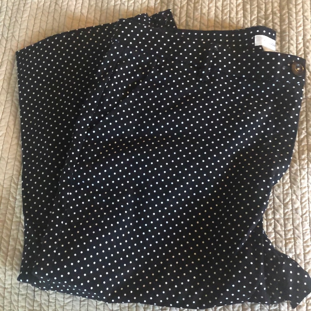 Capris - black with white polka dots